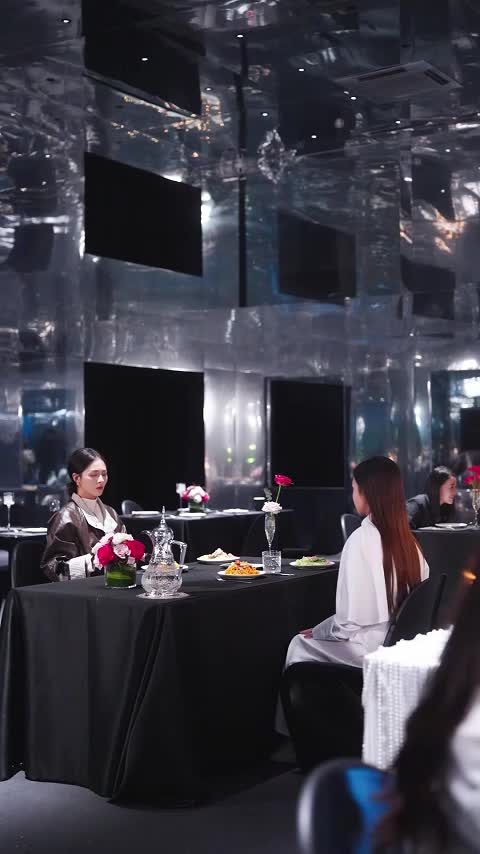 Episode 6 - Angel Bermuka Dua